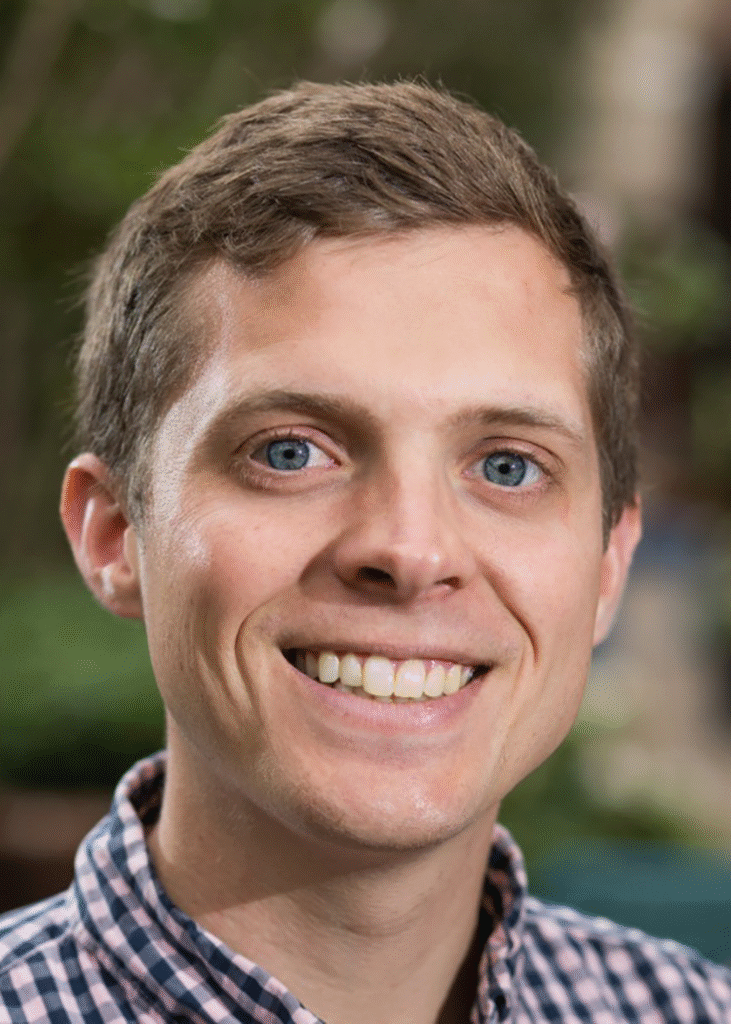 Kevin Schuster headshot